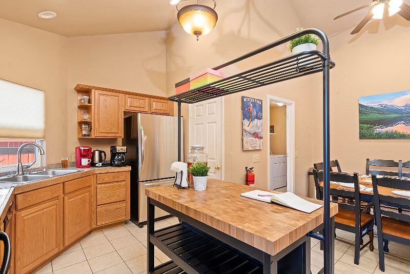 Furnished Finder property 230033_3 photo 6