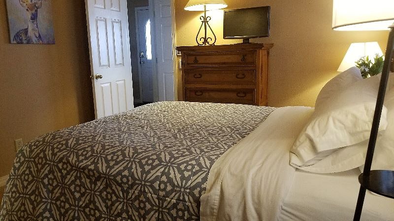 Furnished Finder property 230033_3 photo 11