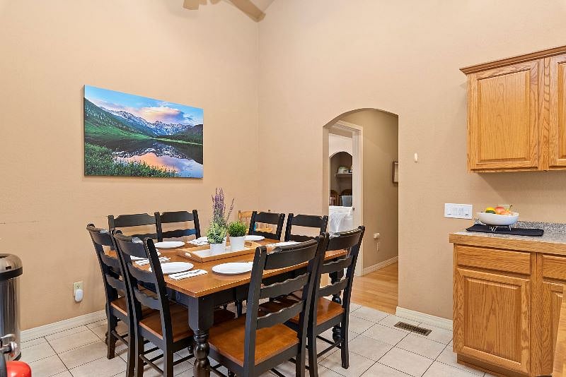 Furnished Finder property 230033_4 photo 7
