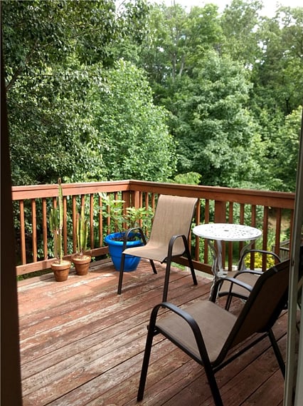 Second story back deck