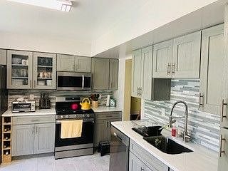Furnished Finder property 230312_1 photo 4