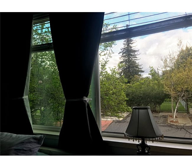 Gated Community with Parking right outside your window.