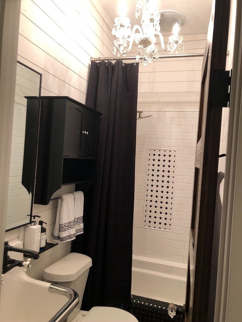 Furnished Finder property 230446_2 photo 9