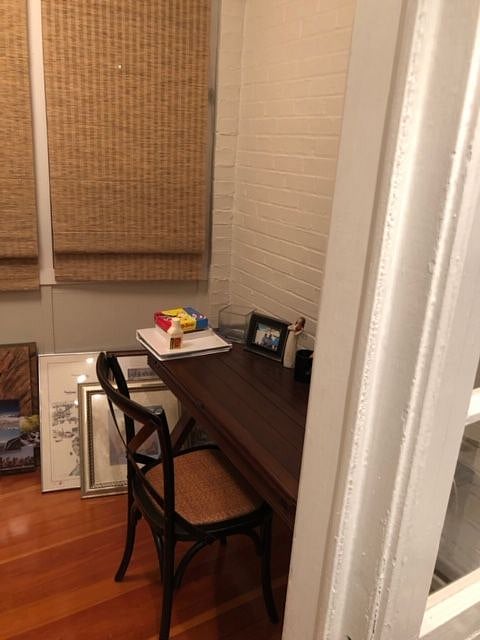 sitting area/desk off the kitchen