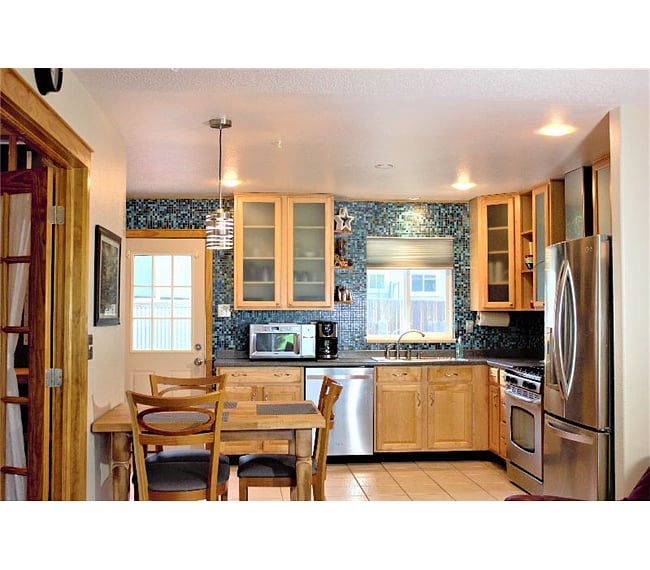 Fully furnished kitchen