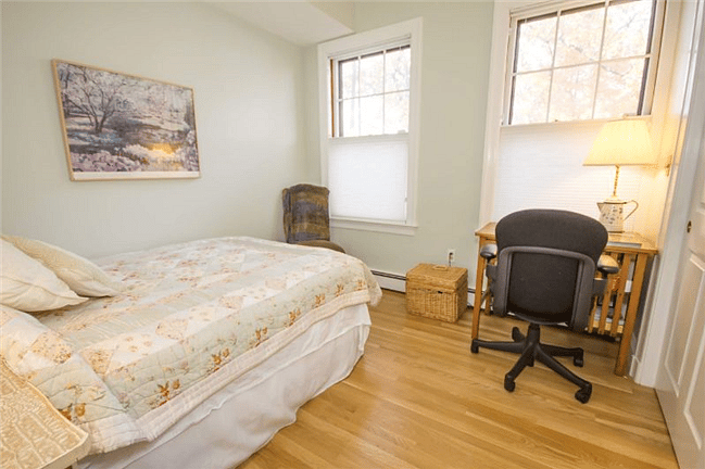 Bedroom (Double Bed)