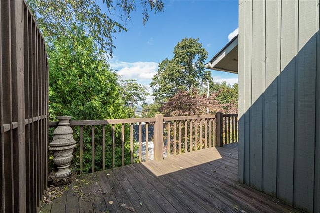 Oversize Deck outside Master Bedroom
