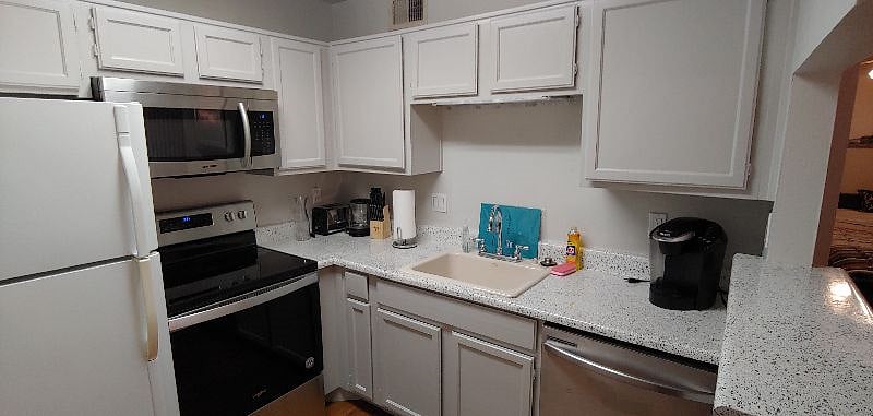 Furnished Finder property 231680_2 photo 9