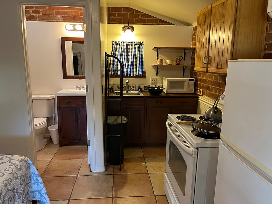 Furnished Finder property 231715_2 photo 9