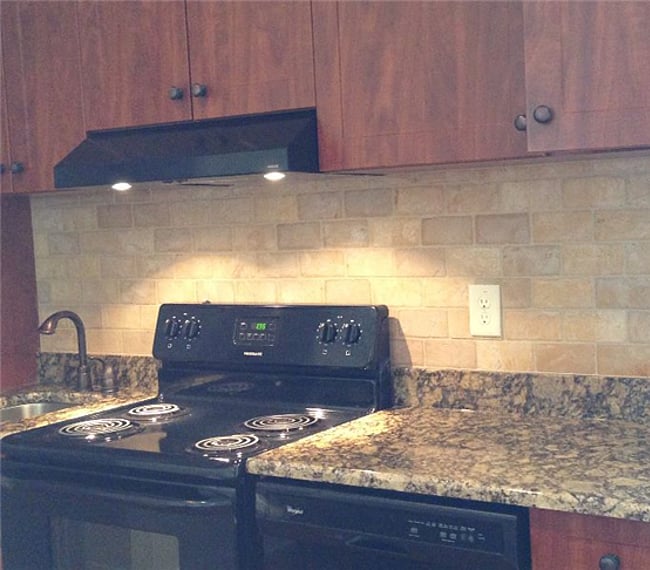 lovely granite countertop.