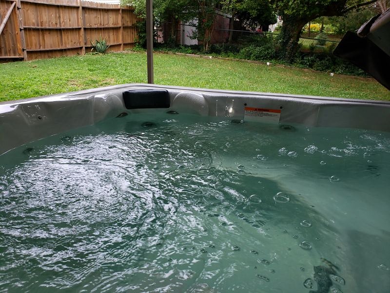 Hot Tub Private in Back, overlooking fenced back yard