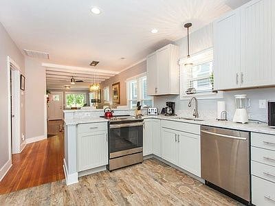 Furnished Finder property 232303_2 photo 6