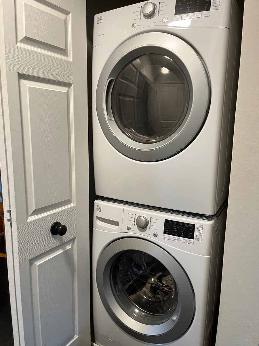 Shared washer/dryer on main level