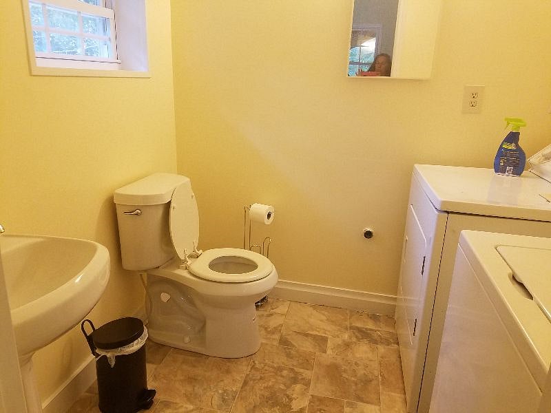 laundry room/half bath
