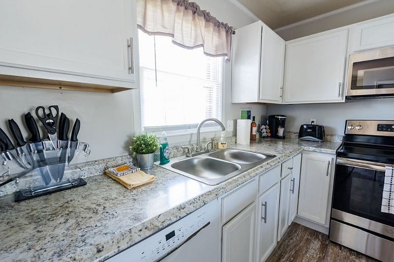 Furnished Finder property 232770_2 photo 9