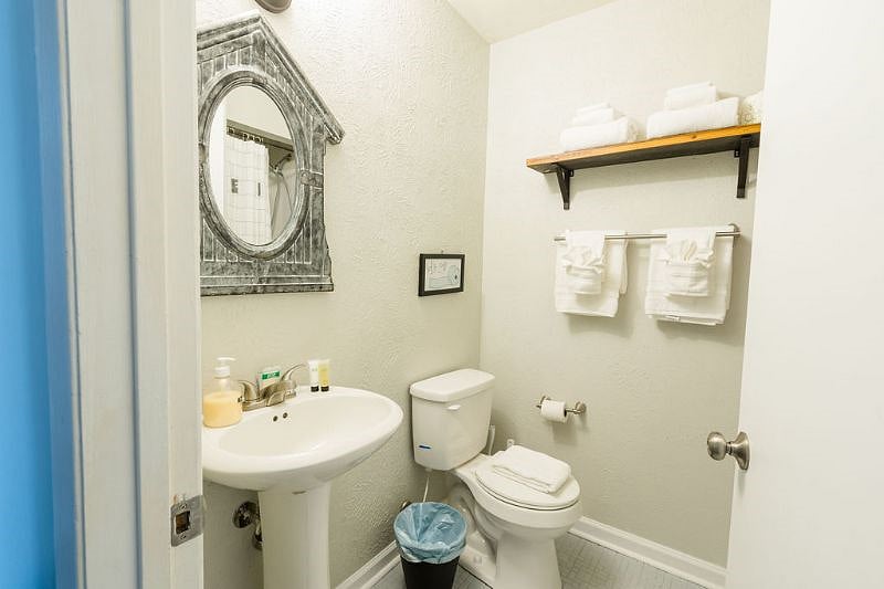 Hall Bath.