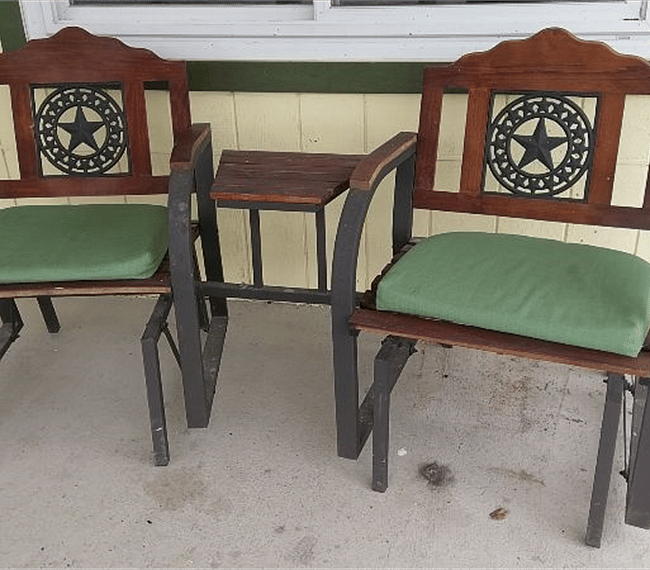 rocking chairs on front patio