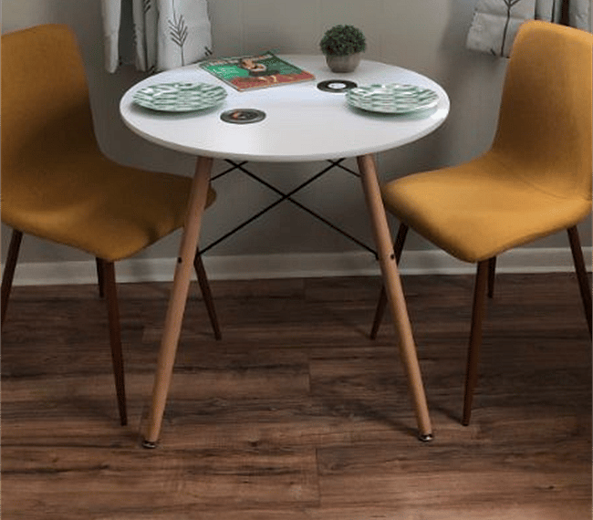 Table in front sitting room/2nd bedroom.