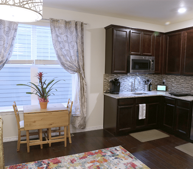 expandable table with plenty of space for meals