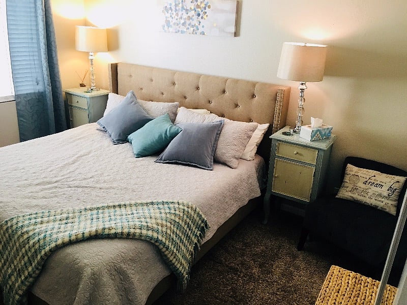 Unit B King room