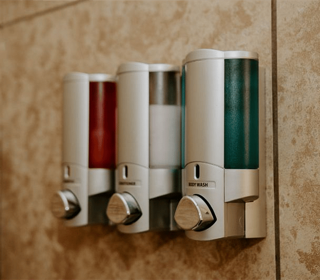 body wash and shampoo 