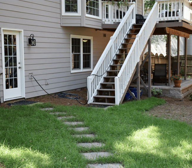 Backyard private entrance