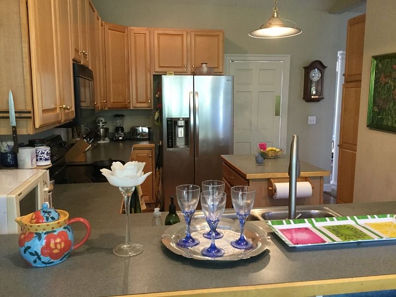 kitchen from breakfast nook