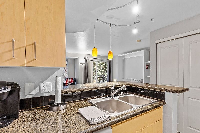 Furnished Finder property 233929_1 photo 15