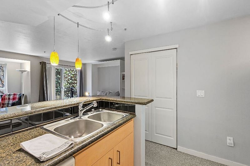 Furnished Finder property 233929_1 photo 14