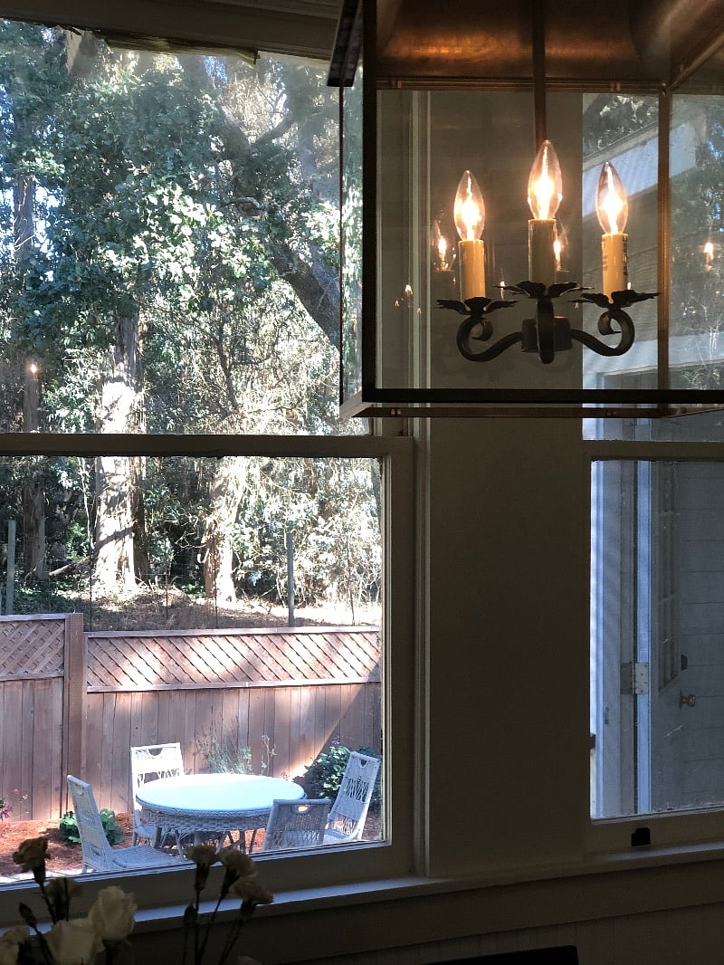 dining room view to backyard