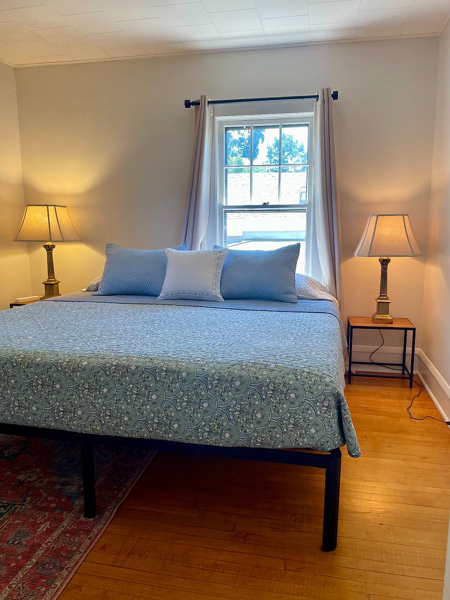 King bedroom