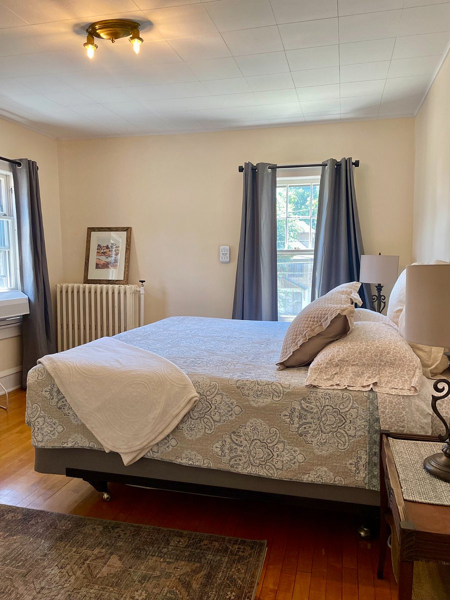 King bedroom