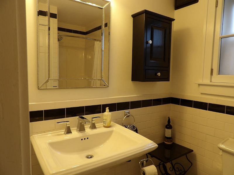 Furnished Finder property 234740_3 photo 6