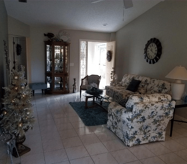 beautifully decorated living room