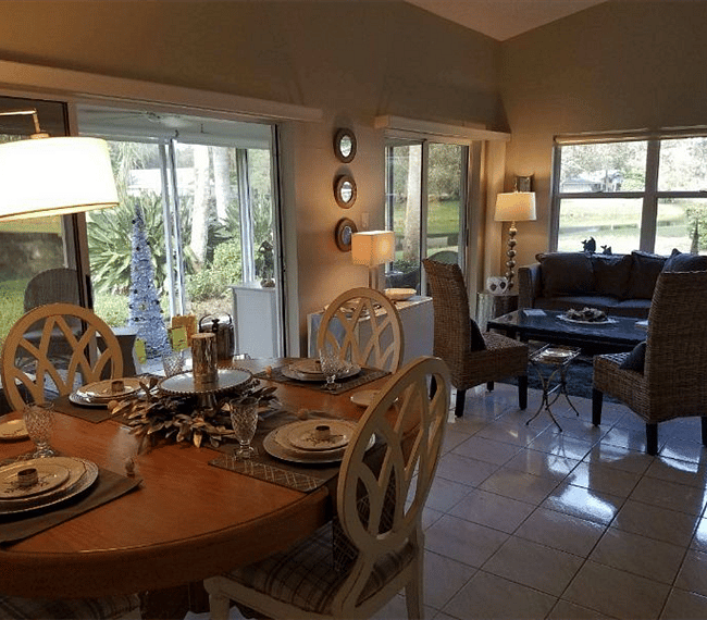 more formal dining area adjacent to cocktail and conversation area