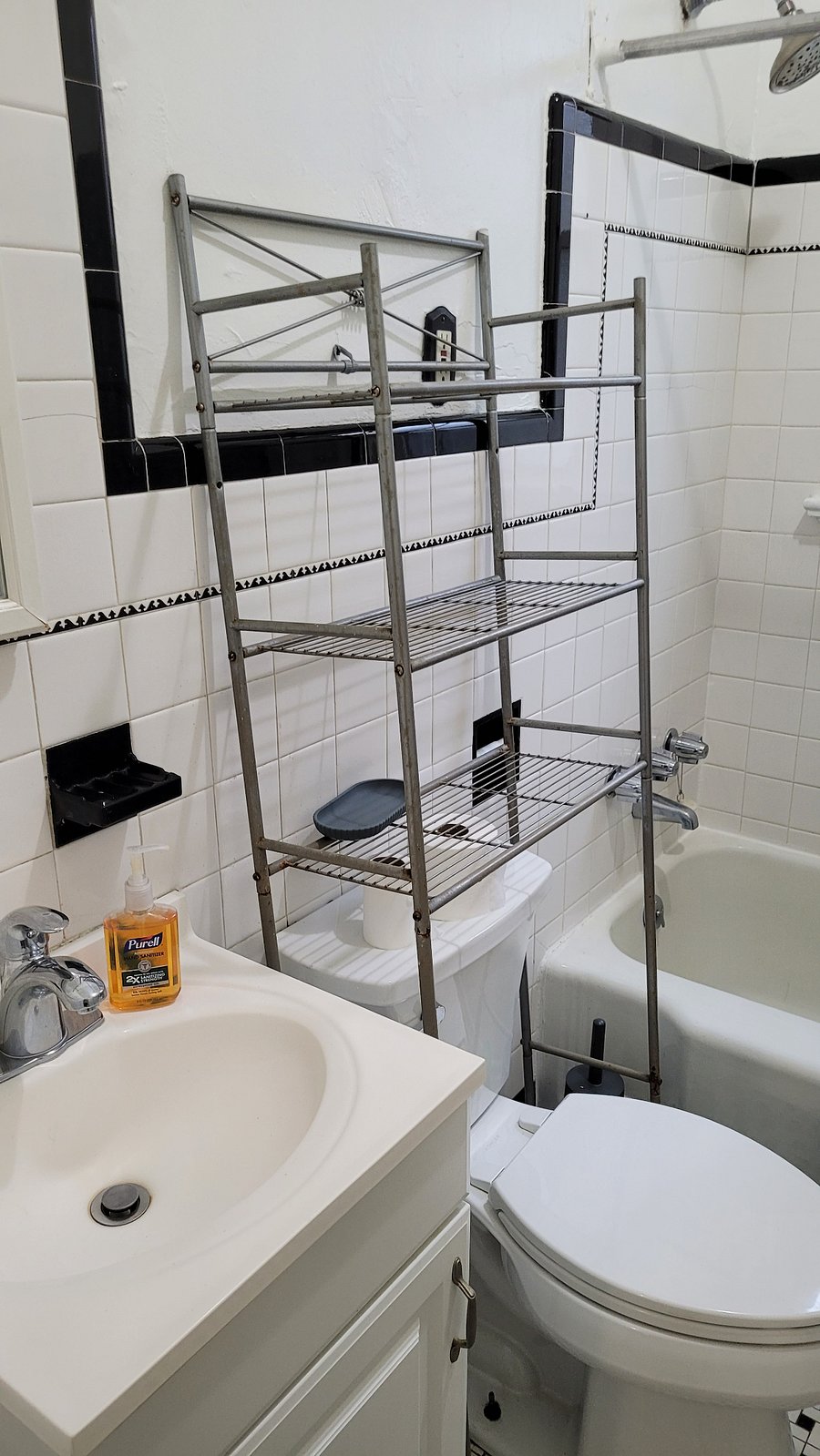 Furnished Finder property 234871_2 photo 9
