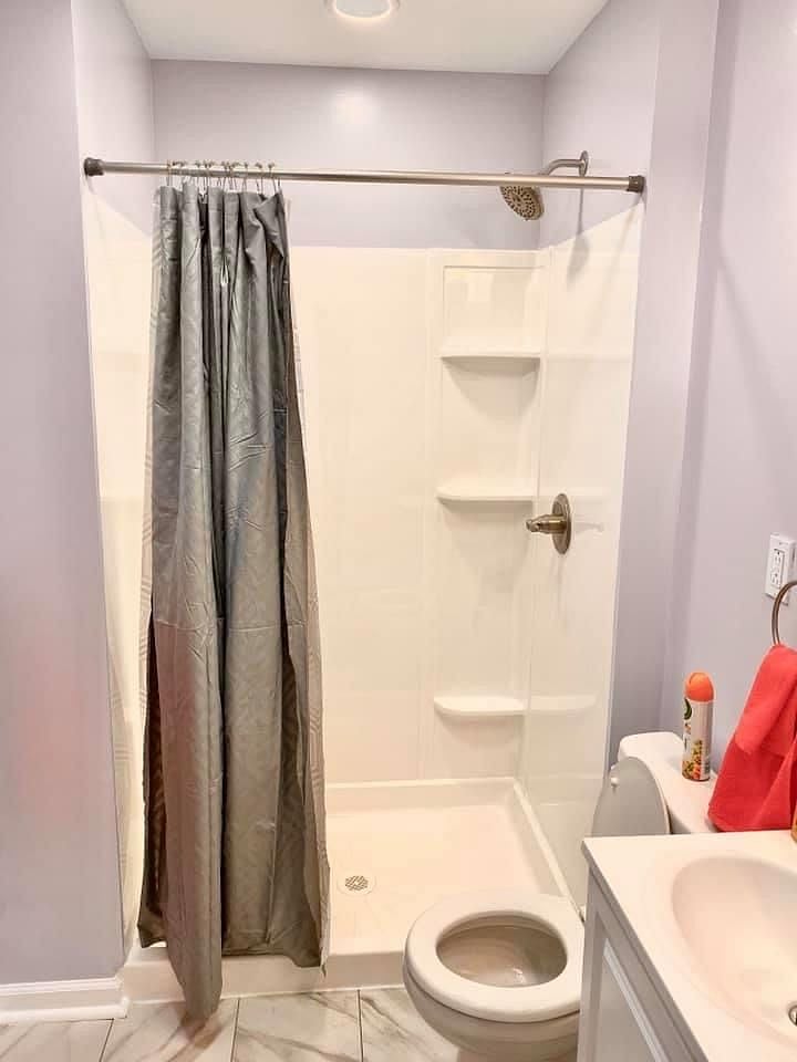 hand held shower head for your convenience