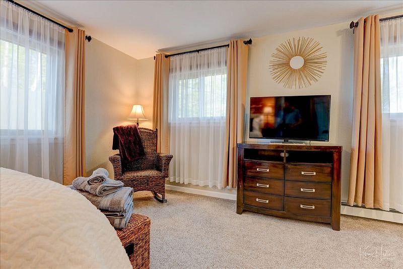 Master (main floor with shared bath)
Available January 15th 2027.