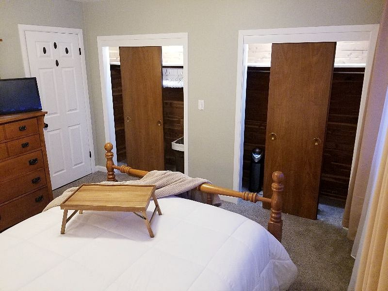 2nd Bedroom (main floor with shared bath)
Available May 31st- Aug 14th, 2026