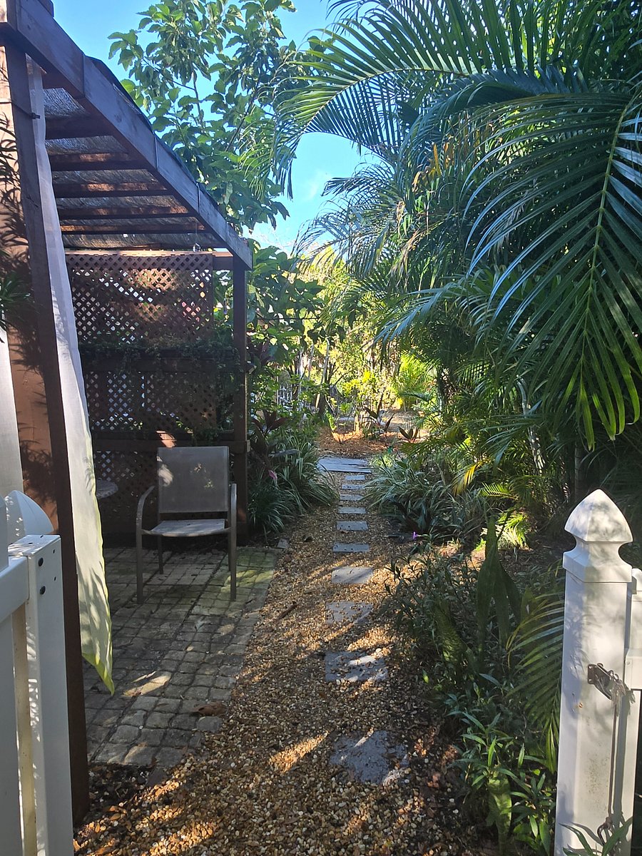 Furnished Finder property 235792_1 photo 23