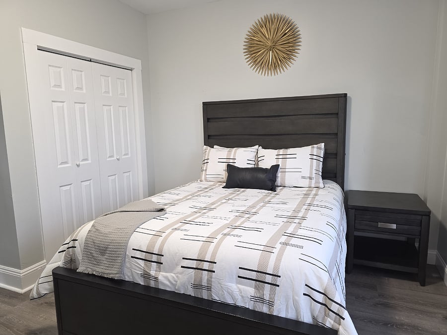 Furnished Finder property 235830_3 photo 6