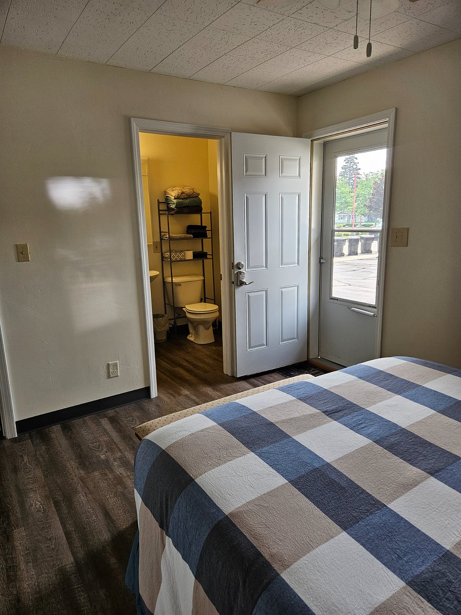 Furnished Finder property 235972_1 photo 12