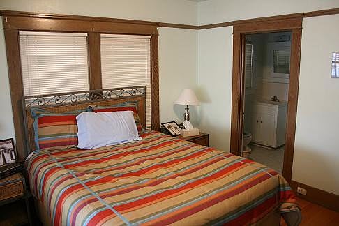 Furnished Finder property 236032_1 photo 6