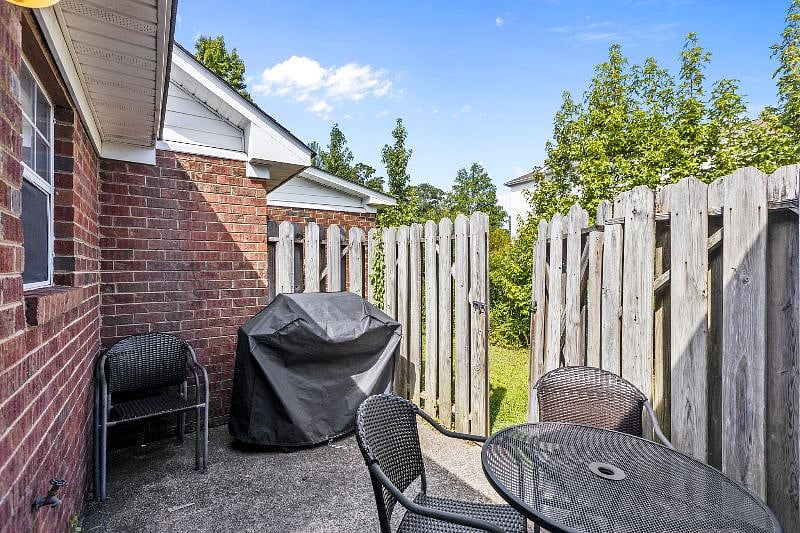 Furnished Finder property 236084_1 photo 4