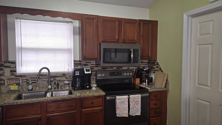 Furnished Finder property 236093_2 photo 8