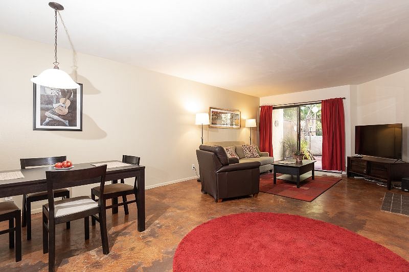 Furnished Finder property 236118_1 photo 5