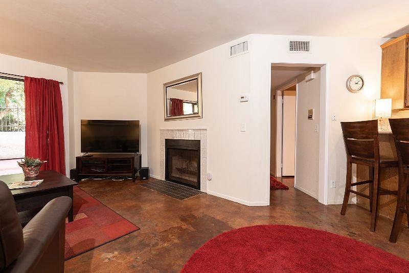 Furnished Finder property 236118_1 photo 9