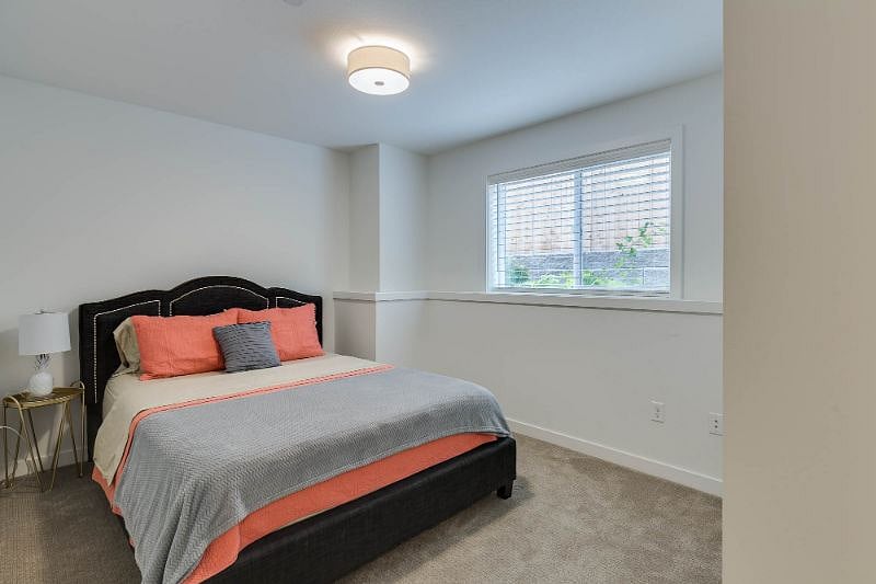 Furnished Finder property 236121_1 photo 13