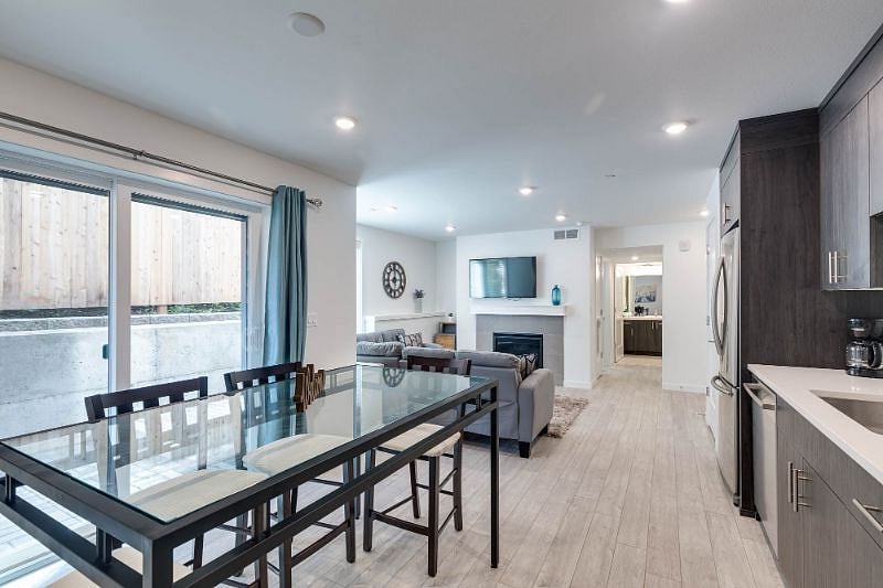 Furnished Finder property 236121_4 photo 10