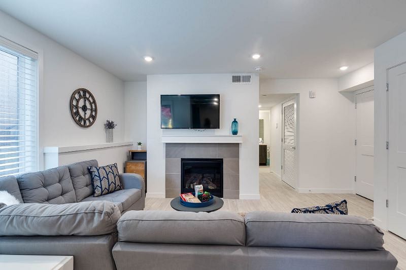 Furnished Finder property 236121_4 photo 13